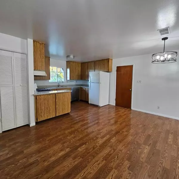 Salinas, CA 93906,229 Iris DR