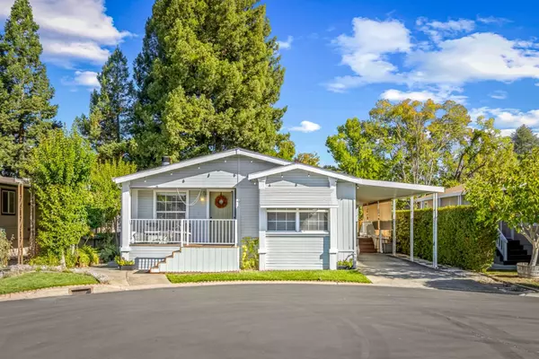 25 Chestnut CT 25, Morgan Hill, CA 95037