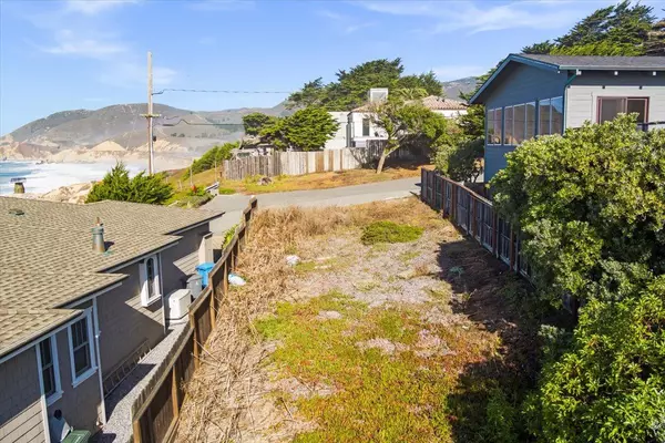 Montara, CA 94037,000 Sea Cliff CT