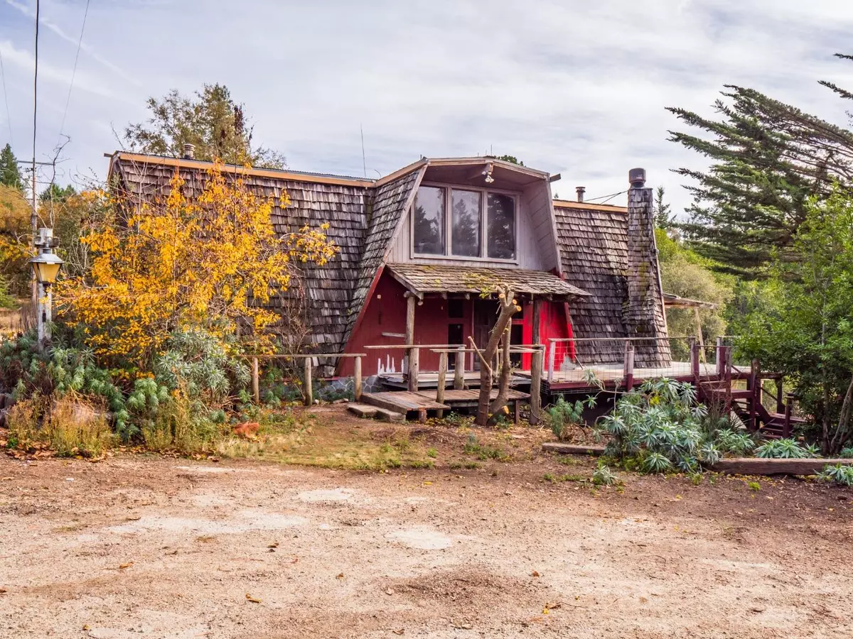 Los Gatos, CA 95033,280 Heron LN