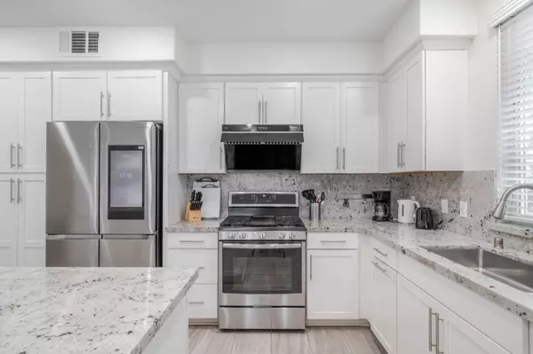 Milpitas, CA 95035,370 Riesling AVE 20