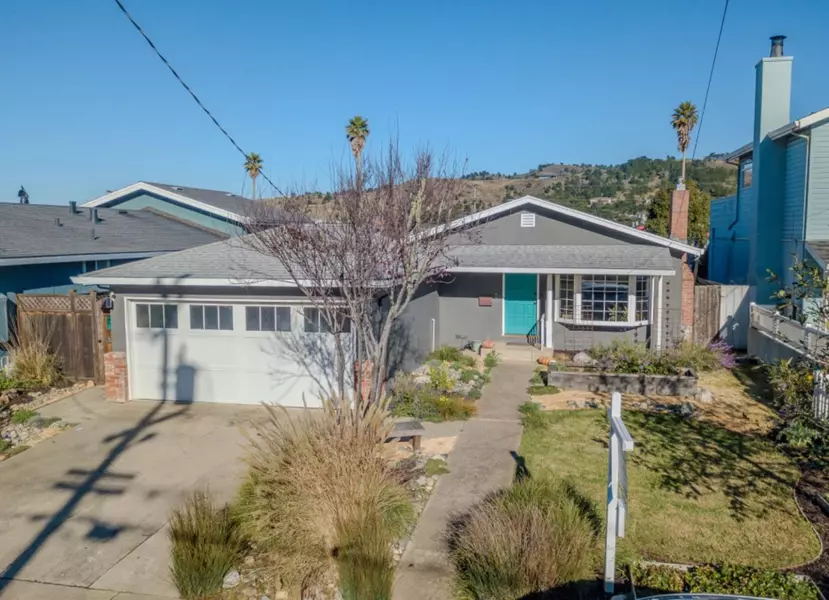 1343 De Solo DR, Pacifica, CA 94044