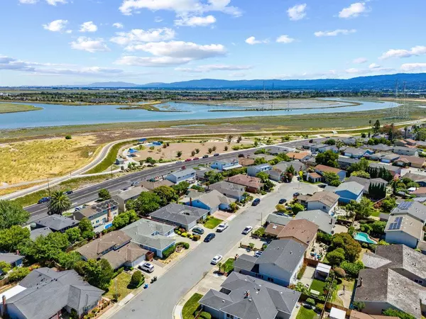 Foster City, CA 94404,318 Menhaden CT