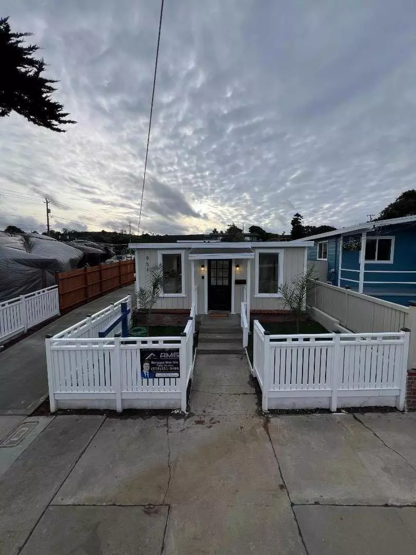 Monterey, CA 93940,951 Belden ST