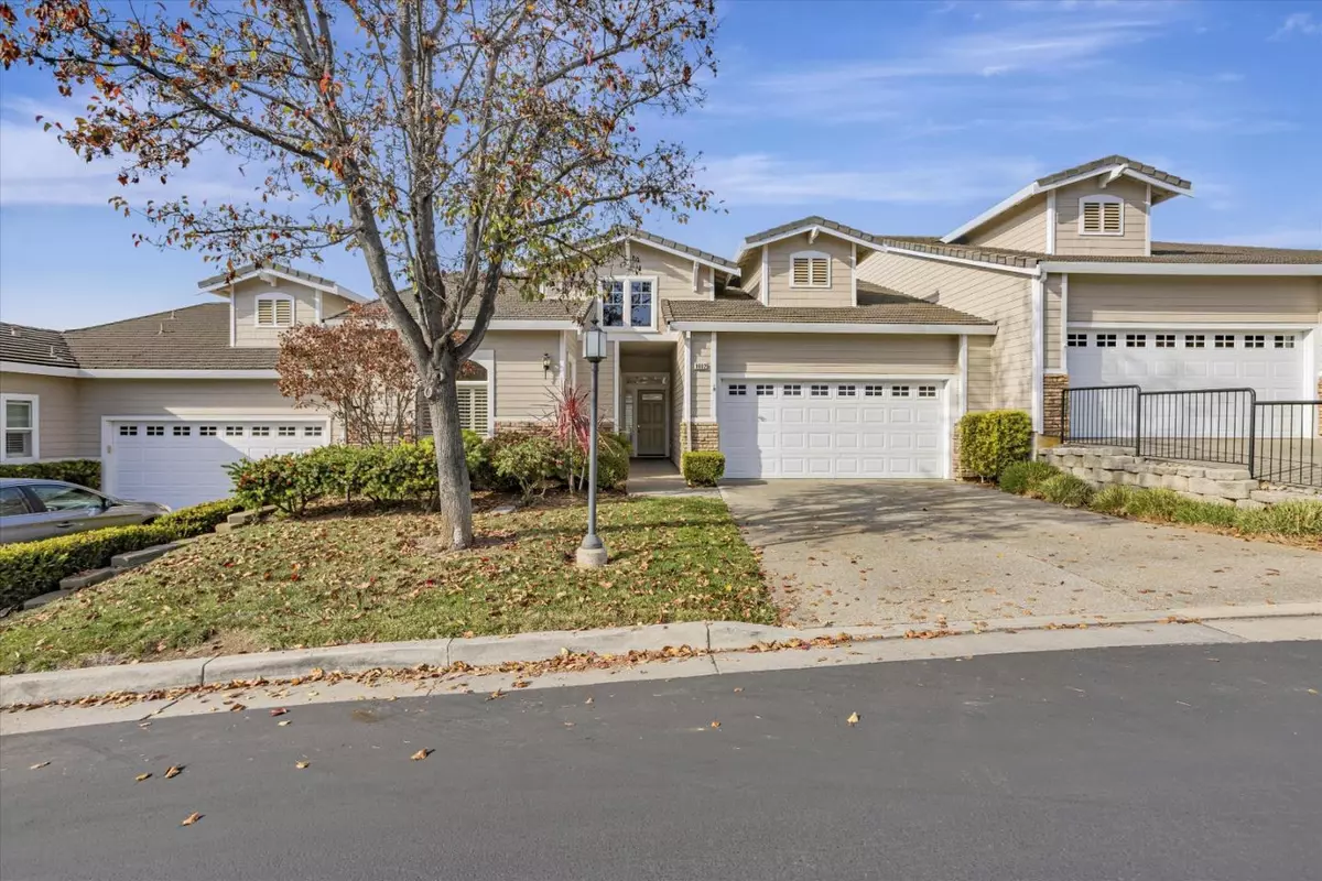 San Jose, CA 95135,9002 Village View DR