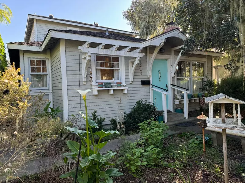 715 19th ST, Pacific Grove, CA 93950