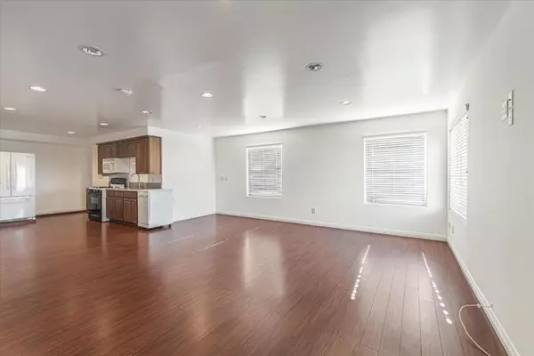 Tujunga, CA 91042,7150 Estepa DR A