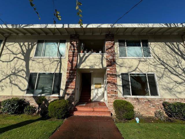 207 7th AVE, San Mateo, CA 94401