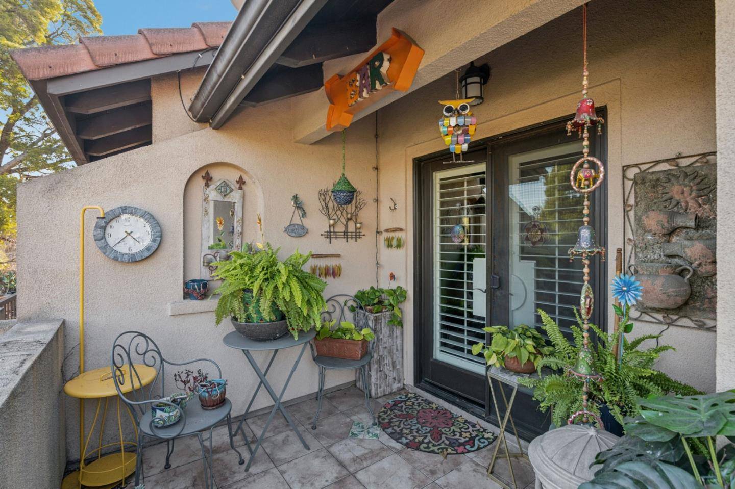 San Jose, CA 95116,18 S 21st ST 200