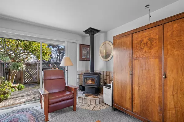 1863 Halterman AVE C1, Santa Cruz, CA 95062