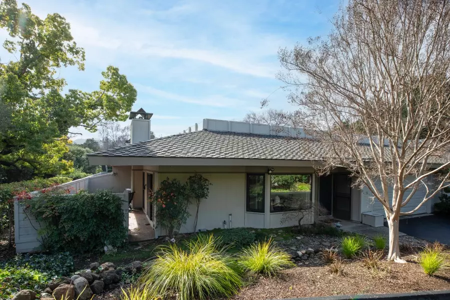 75 Deep Well LN, Los Altos, CA 94022