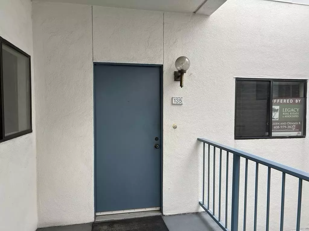 San Jose, CA 95129,4691 Albany CIR 135