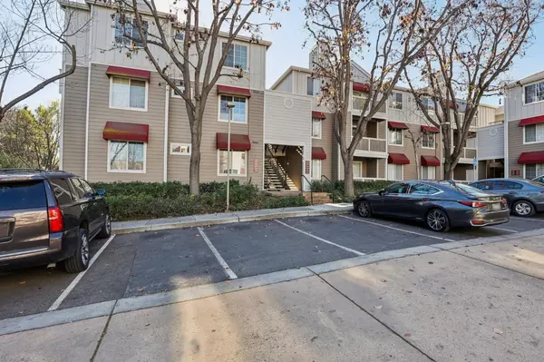 Sunnyvale, CA 94085,250 Santa Fe TER 314