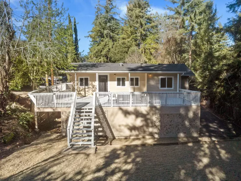 17805 Kiowa TRL, Los Gatos, CA 95033