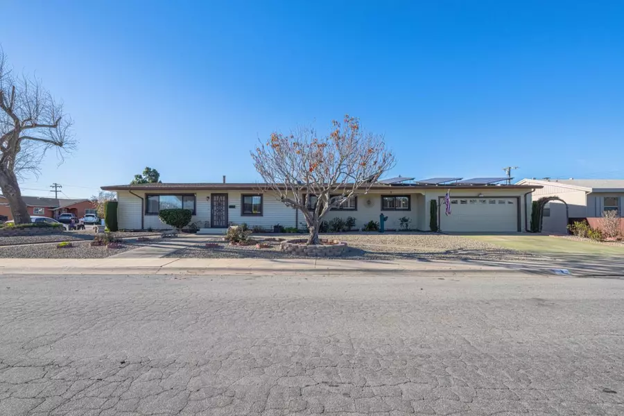 1 Barbara PL, Salinas, CA 93905