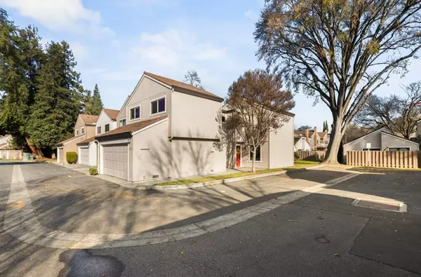 Santa Clara, CA 95051,2452 Rockridge WAY