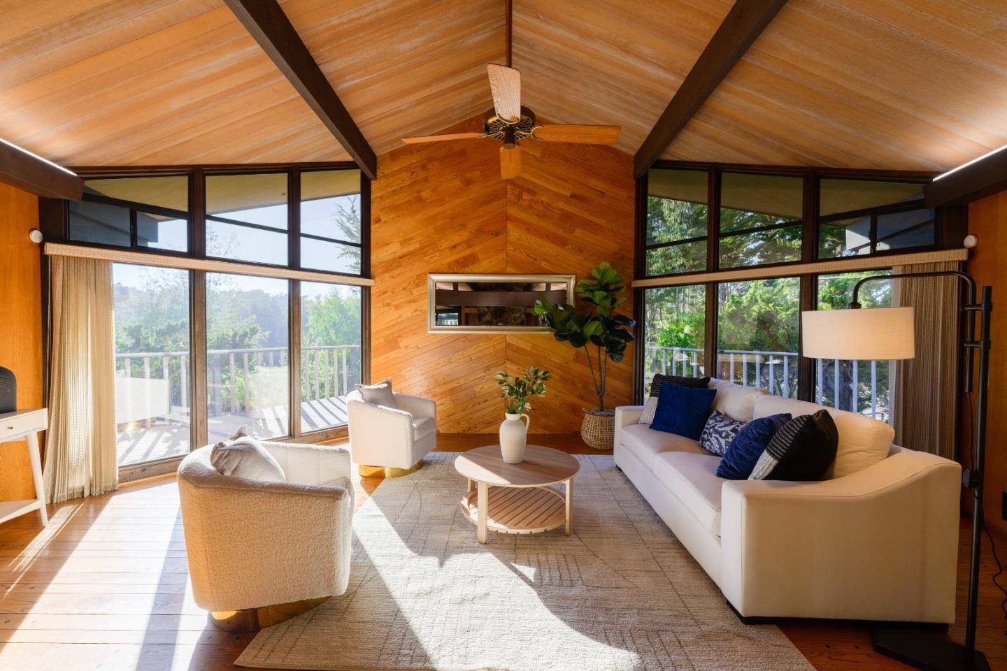 100 Pleasant Heights DR, Aptos, CA 95003