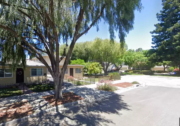 Mountain View, CA 94043,284 Elmwood ST