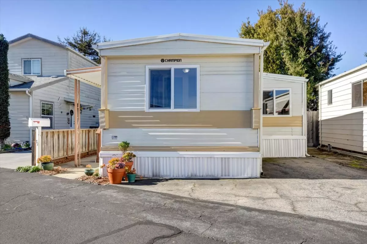 Santa Cruz, CA 95062,1255 38th AVE 32