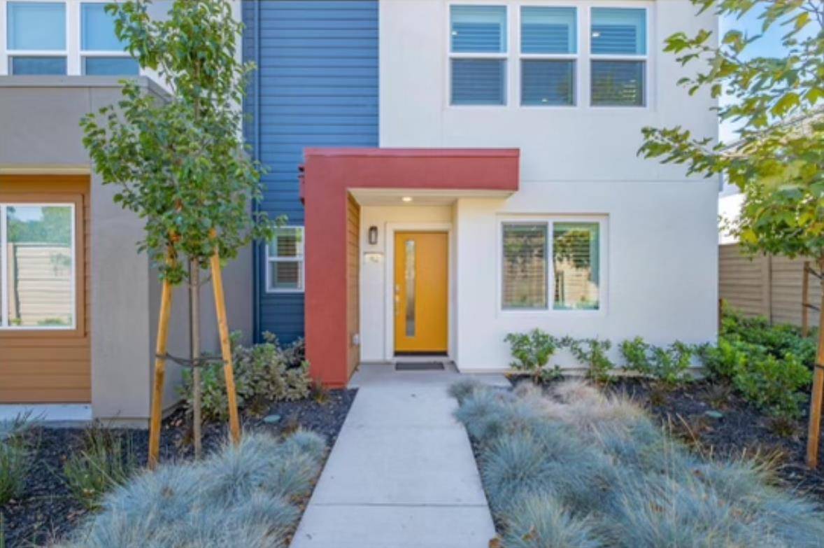 912 Sienna LOOP,  San Leandro,  CA 94579