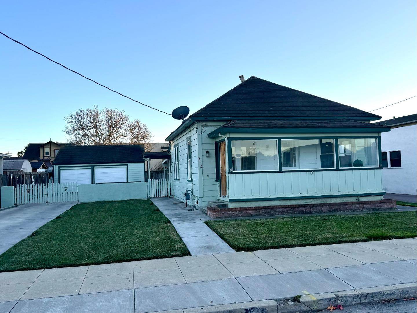 313 Park ST, Salinas, CA 93901