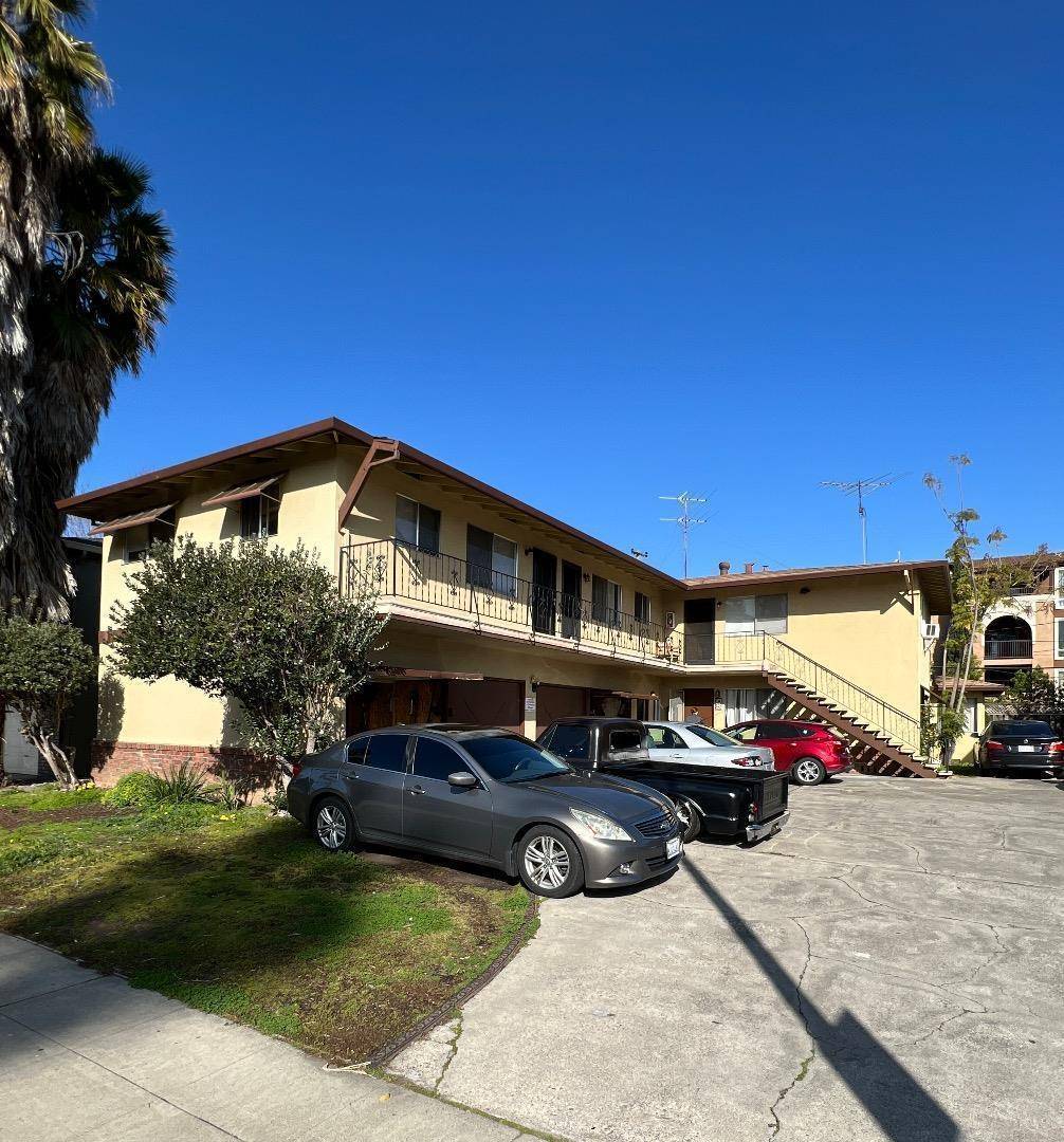 San Jose, CA 95117,816 Opal DR