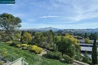 Walnut Creek, CA 94595,2589 Pine Knoll DR 5