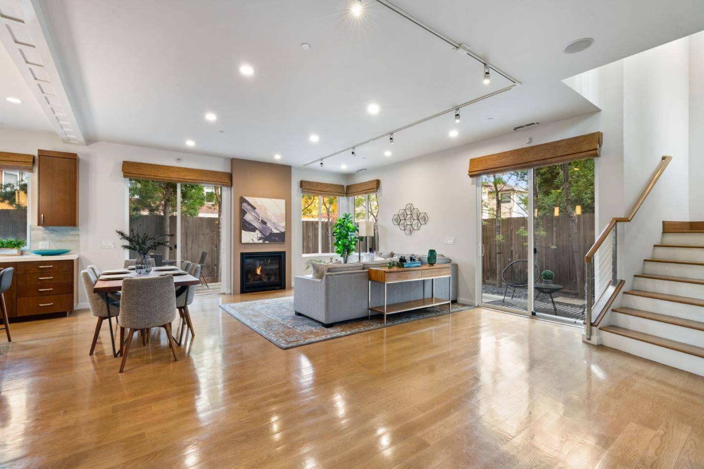 Palo Alto, CA 94301,749 Webster ST B