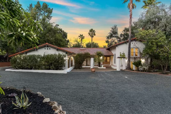 Los Altos Hills, CA 94022,26645 Altamont RD