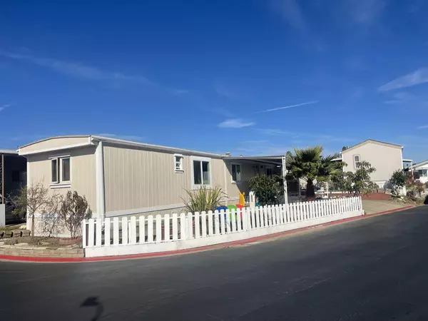 255 E Bolivar ST 204, Salinas, CA 93906