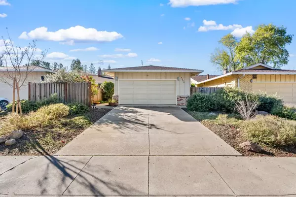 2260 Sharon RD, Menlo Park, CA 94025