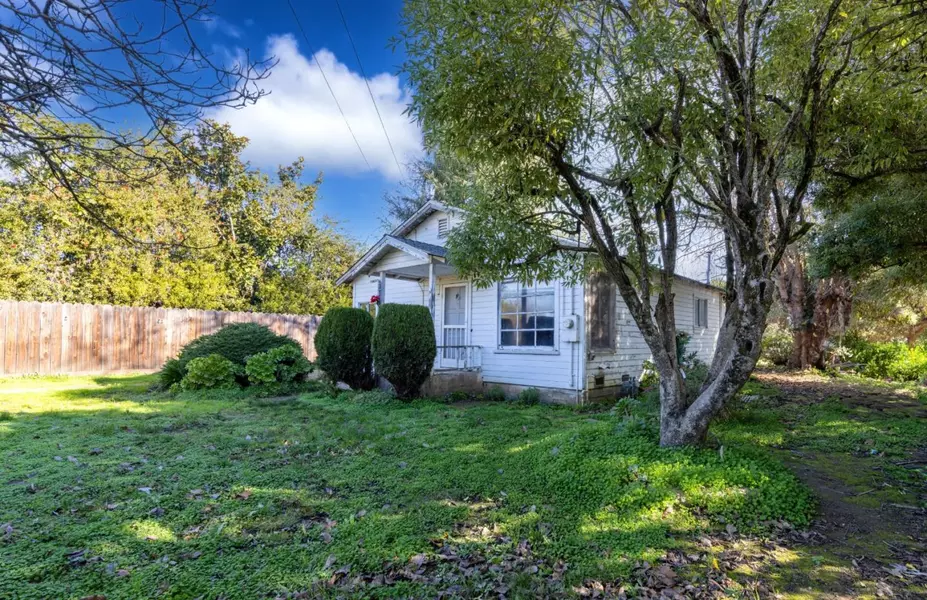 46 Bradford RD, Watsonville, CA 95076