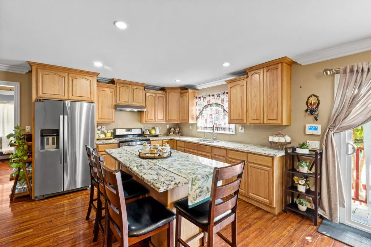 Los Banos, CA 93635,436 N Mercy Springs 156