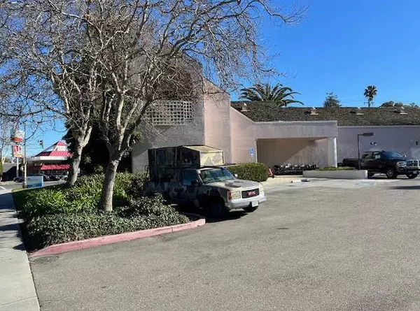 San Jose, CA 95128,225 N Bascom AVE