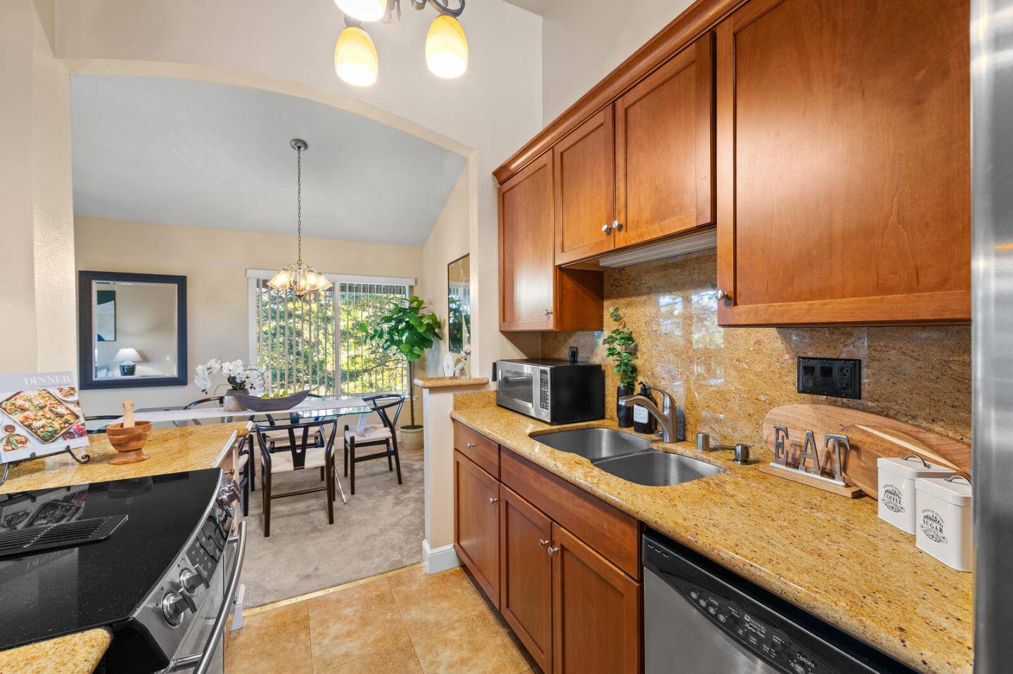 San Carlos, CA 94070,3322 Brittan AVE 12