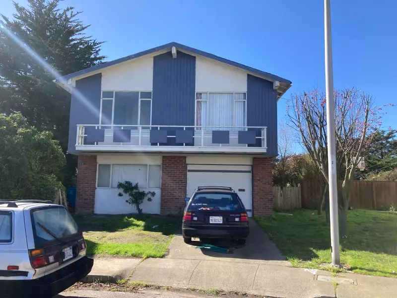 9 Seahaven CT, Pacifica, CA 94044