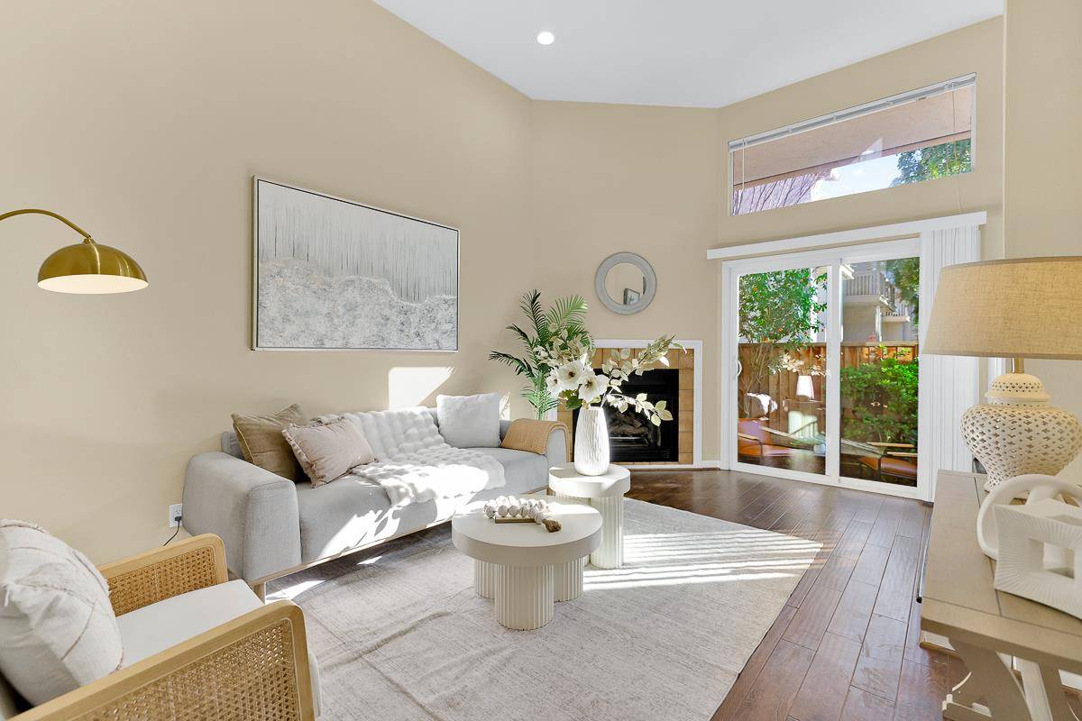 2261 Sun Glory LN A, San Jose, CA 95124