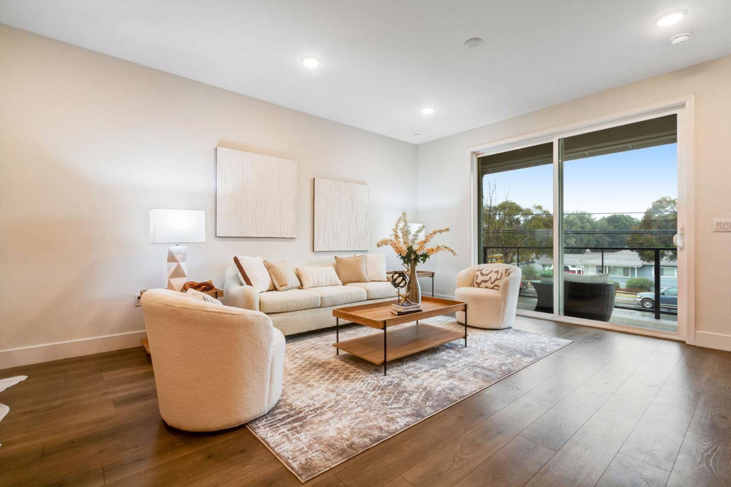Sunnyvale, CA 94085,820 E Duane AVE 2