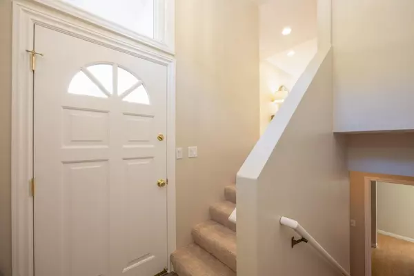 Pacifica, CA 94044,30 Buffalo CT