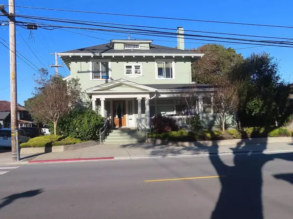 410 Central AVE, Pacific Grove, CA 93950