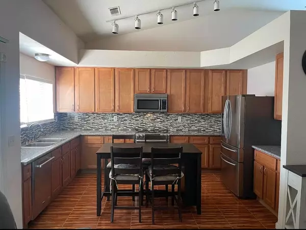 Tracy, CA 95376,790 W Mt Diablo