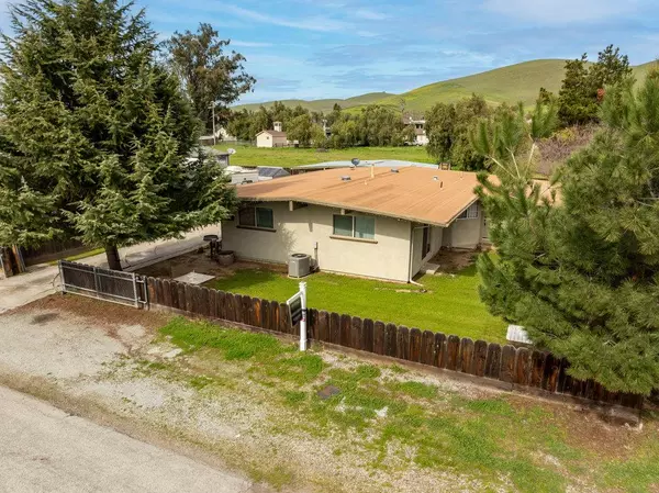 Tres Pinos, CA 95075,6881 F ST