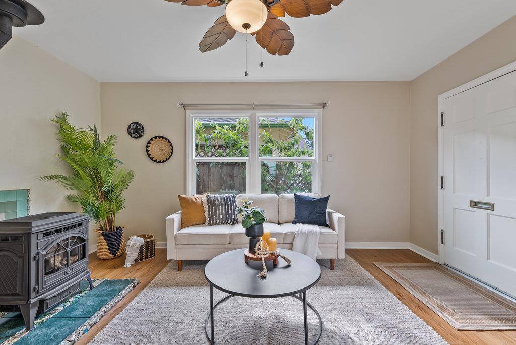 Capitola, CA 95010,618 Riverview DR