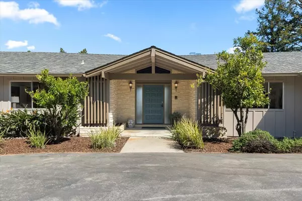 Los Altos Hills, CA 94022,12650 Viscaino CT