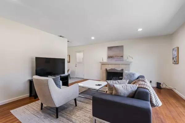 San Jose, CA 95130,1376 Klamath DR