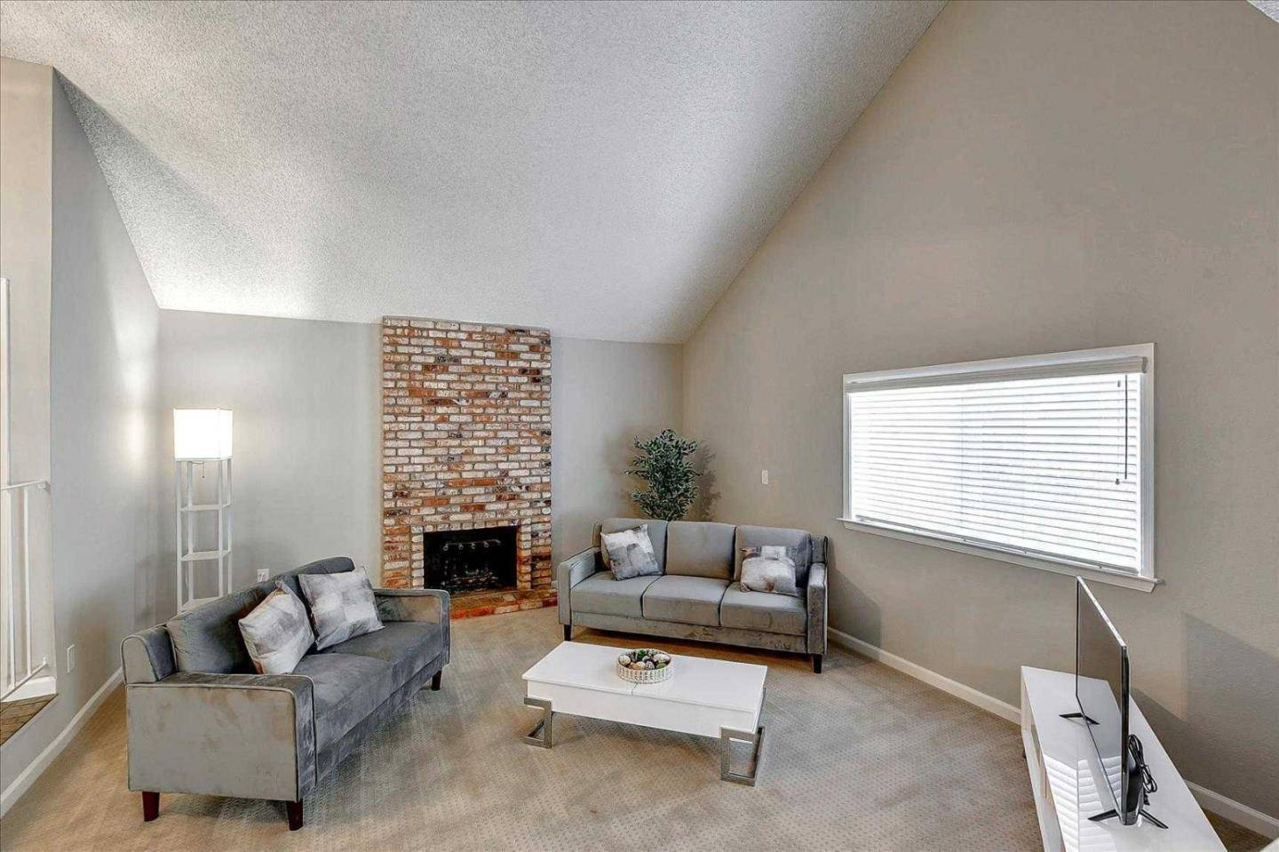 6429 Mcabee RD, San Jose, CA 95120