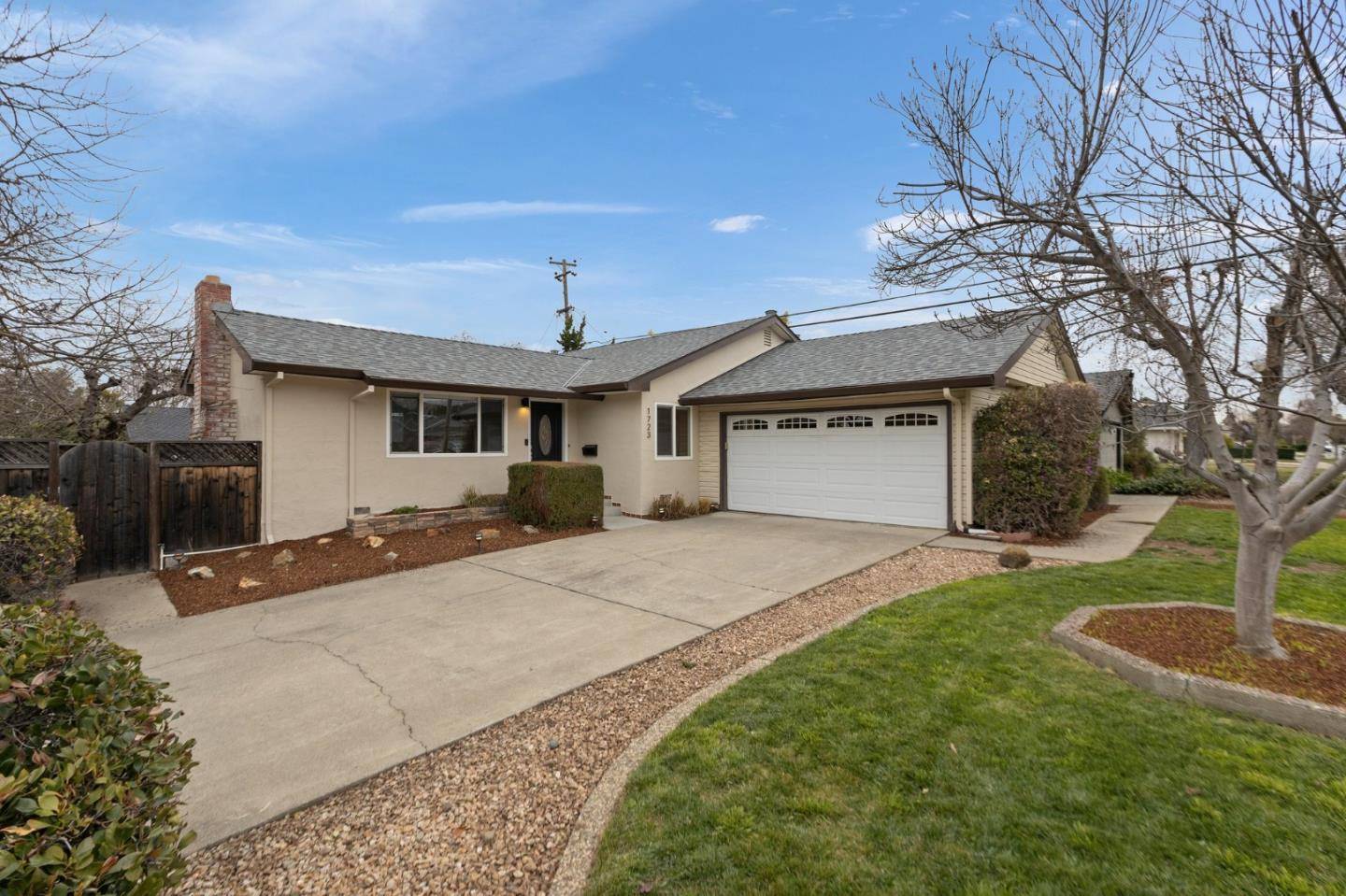 1723 Almond Blossom LN, San Jose, CA 95124