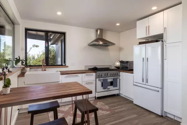 Carmel, CA 93923,37783 Palo Colorado RD