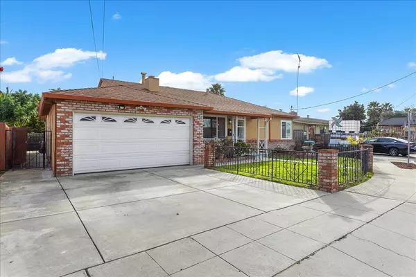 Hayward, CA 94544,26075 Eastman CT