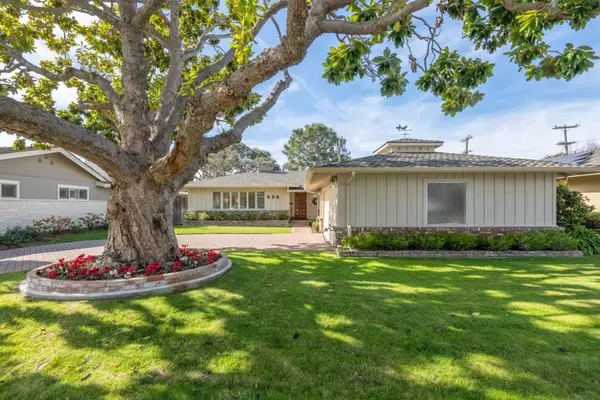 Salinas, CA 93901,920 Grove ST